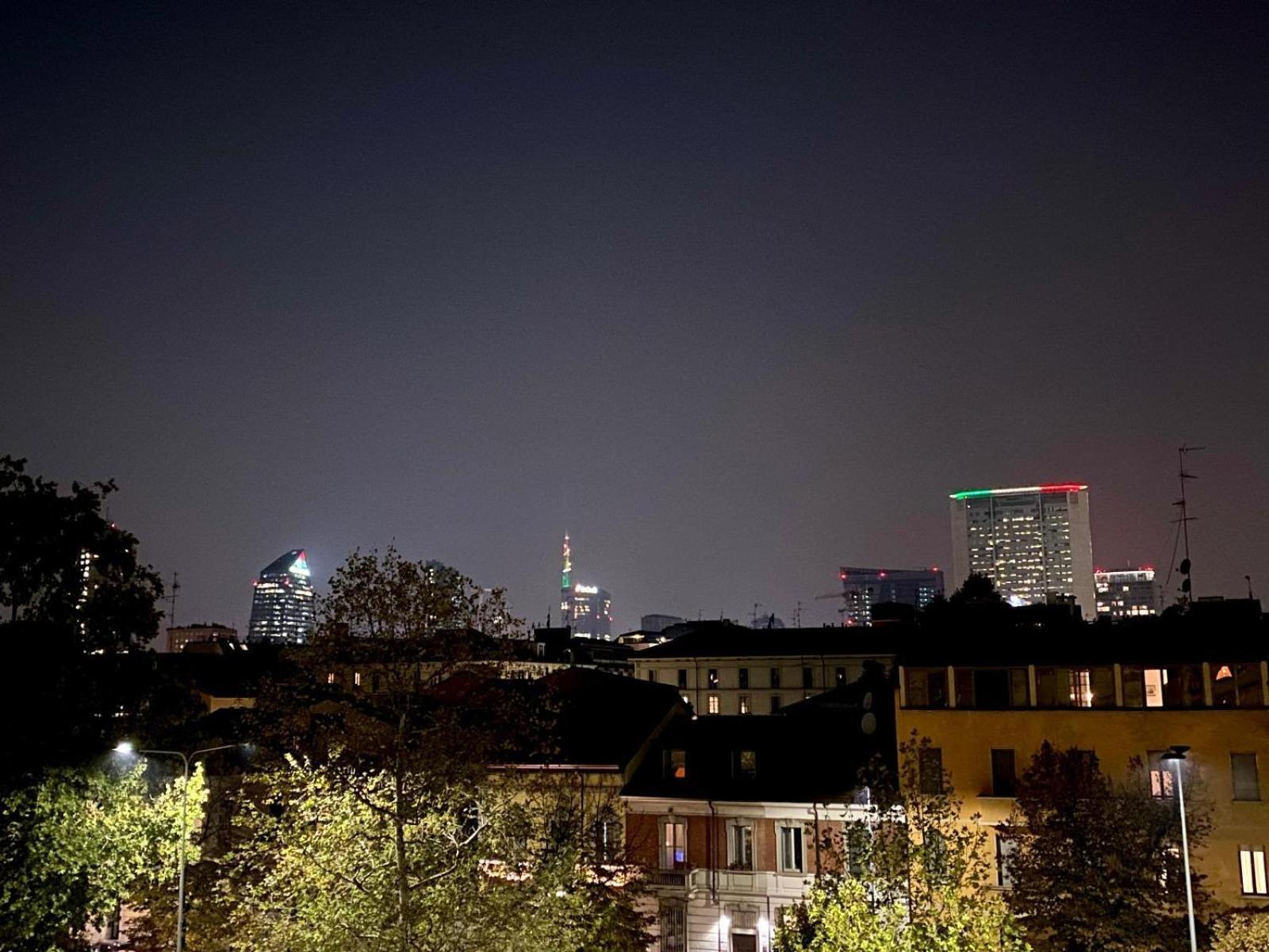 Apartamento Ampio E Luminoso Bilocale Nel Centro Di Milano Exterior foto